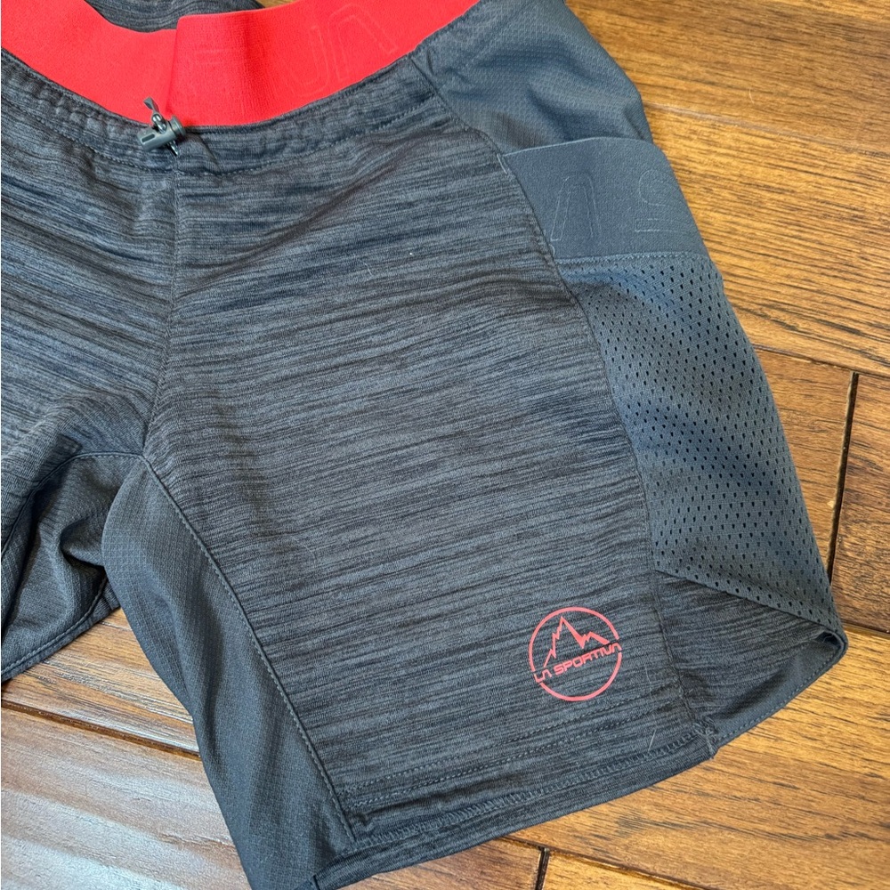 Womens La Sportiva Circuit Shorts - Picture 2 of 10